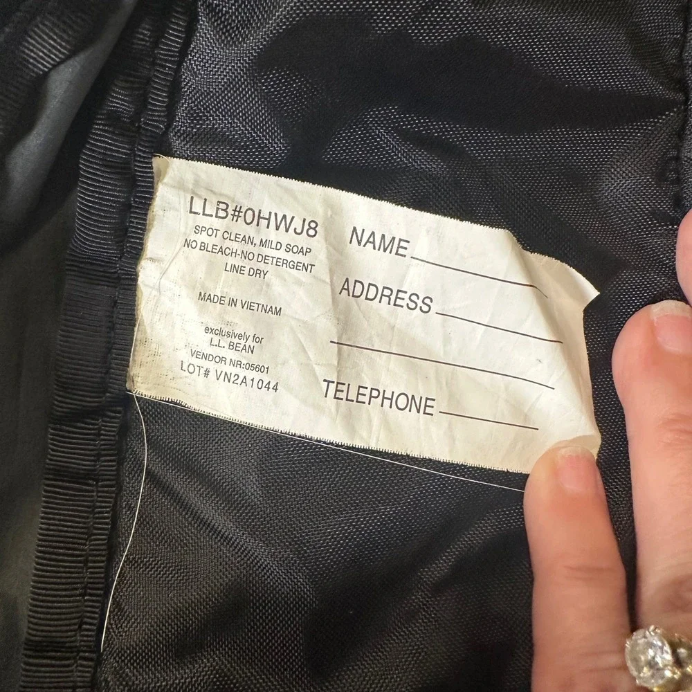 LL Bean Stowaway Daypack Black Ripstop Nylon Packable Hiking Backpack 0HWJ8